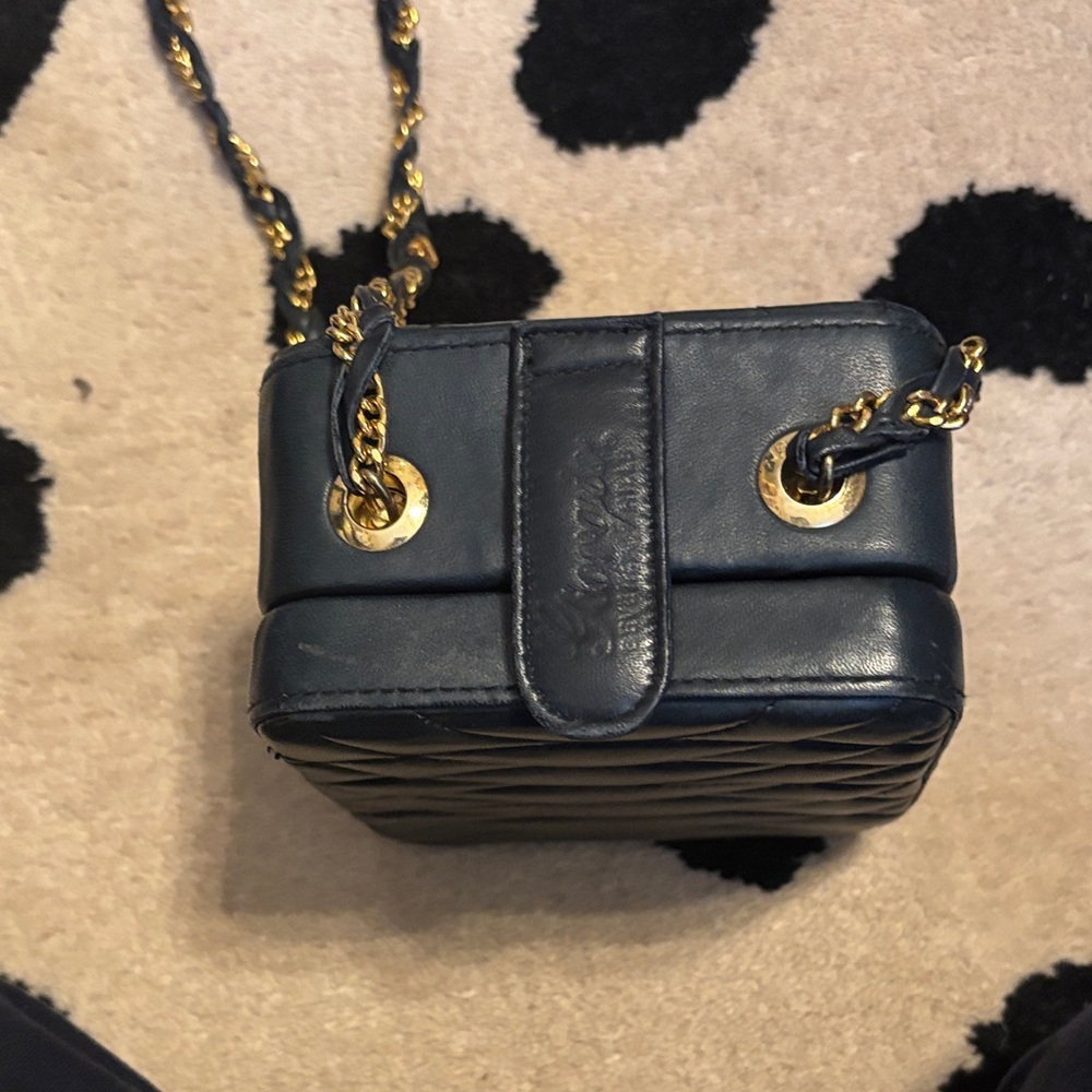 Vintage Navy Giorgio Beverly Hills Quilted Crossbody Bag - Picture 4 of 9